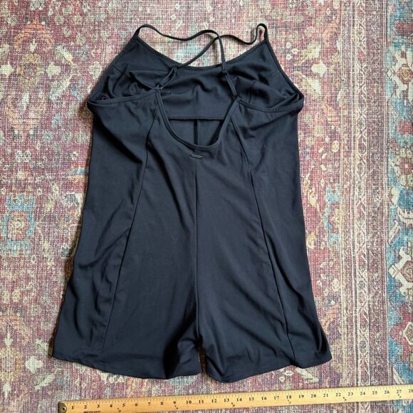 Victoria’s Secret Women’s XXL Black Yoga Strappy Romper shorts 4” inseam - Picture 8 of 9